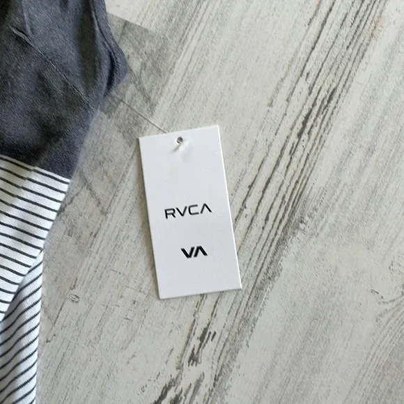 RVCA  Dress/ coverup - Picture 2 of 7